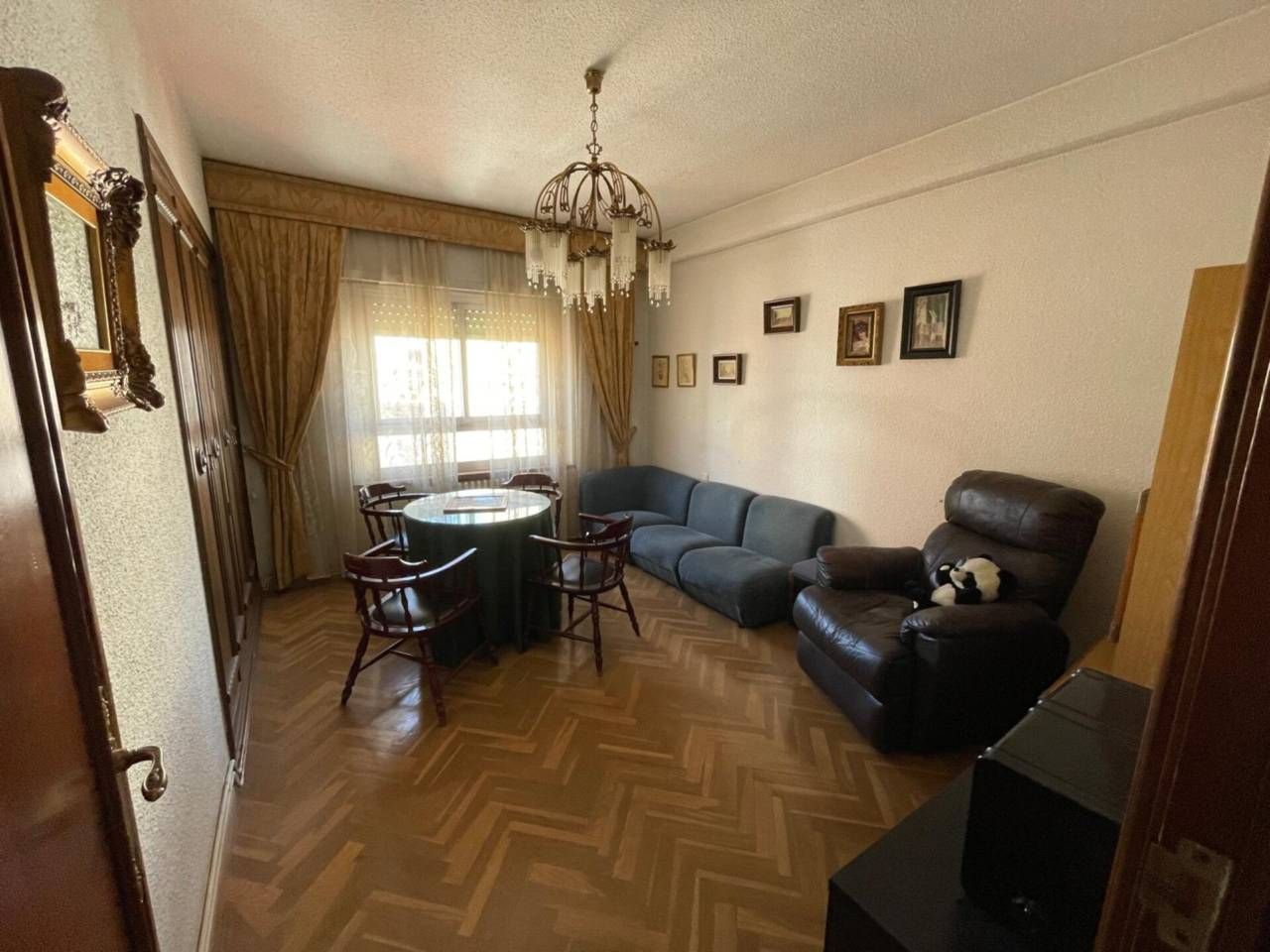 Sala d'estar de Pis en venda en  Albacete Capital amb Parquet