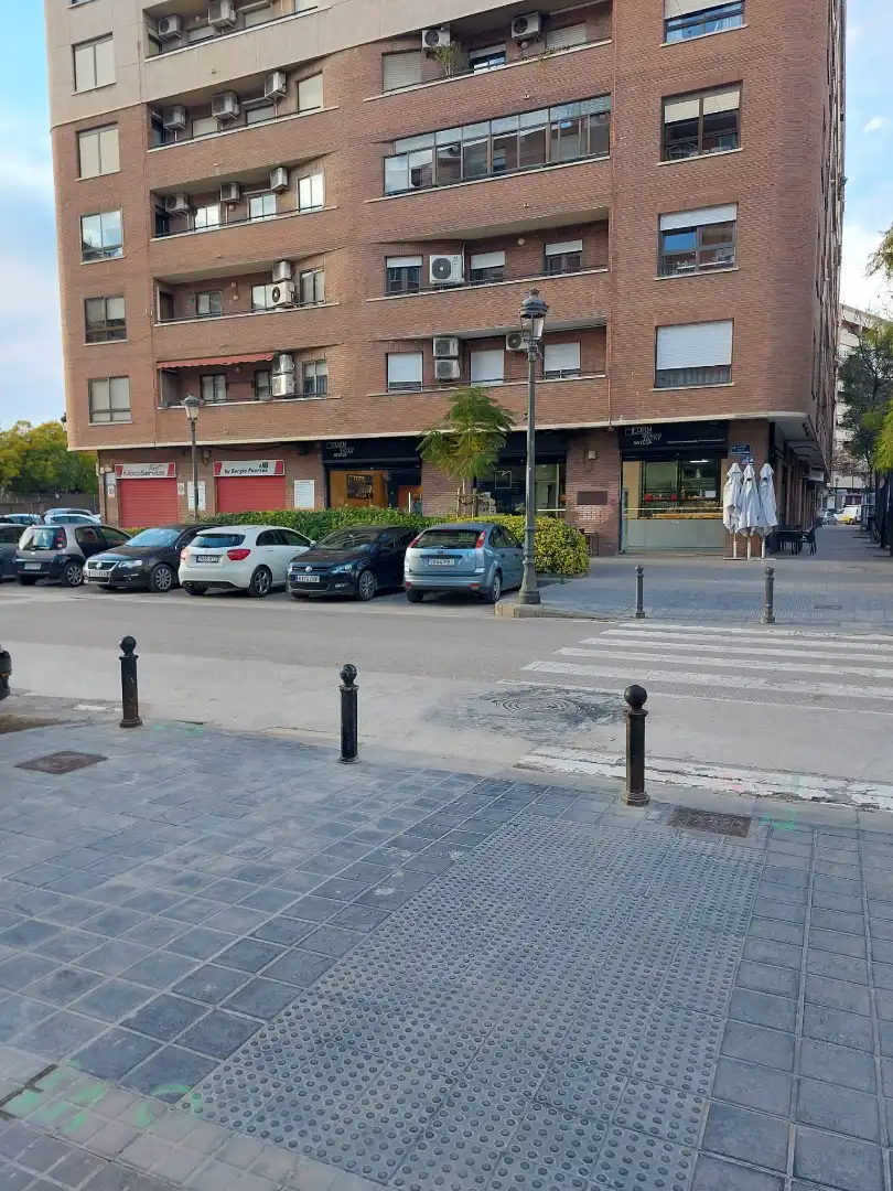 Parking de Piso en venta en Valencia con Aire acondicionado, Horno y Balcón