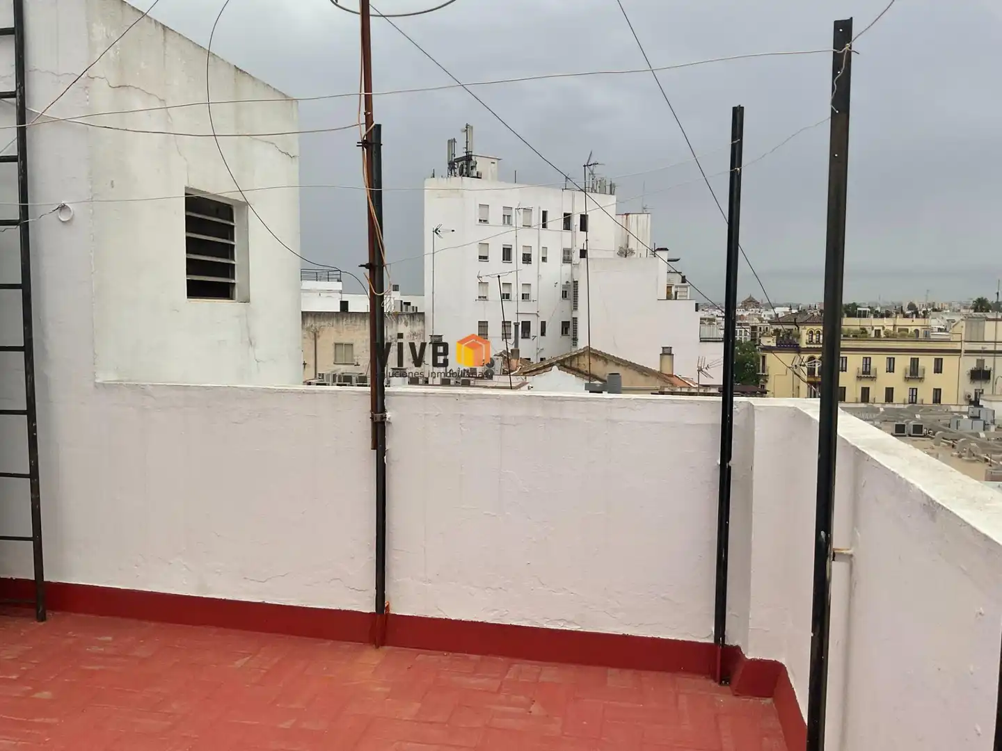 Exterior view of Flat for sale in Sevilla  with Air Conditioner, Heating and Terrace