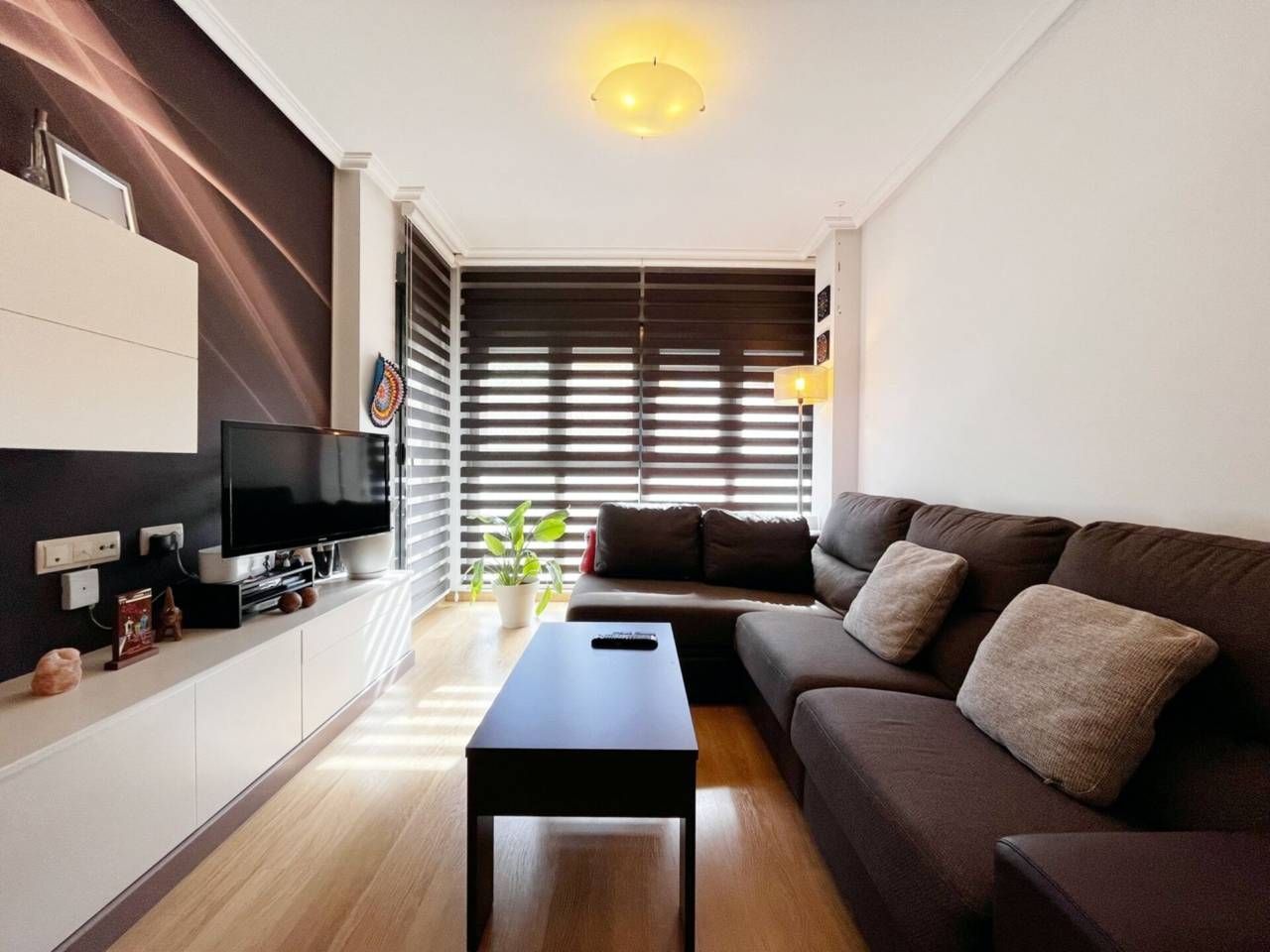 Sala d'estar de Pis de lloguer en Petrer amb Aire condicionat, Moblat i Balcó