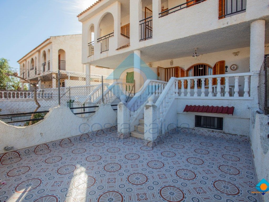 Vista exterior de Casa o xalet en venda en Mazarrón amb Jardí privat, Terrassa i Traster