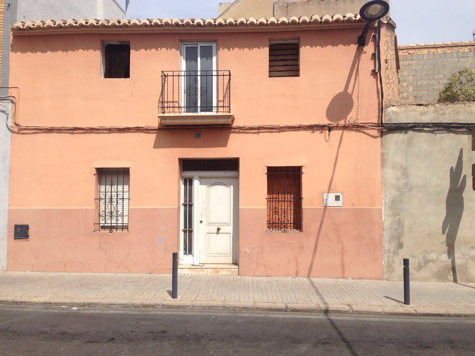 Casa o xalet en venda a Carrer de Pedralba, Vilamarxant