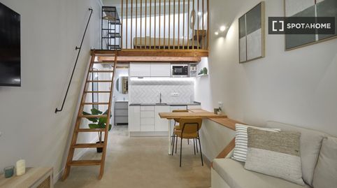 Foto 4 de Piso de alquiler en El Raval, Barcelona Capital