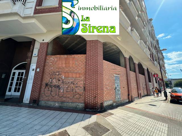 Local comercial en Alquiler en Calle Pintor Eleazar Ortiz, 4B en Cotolino