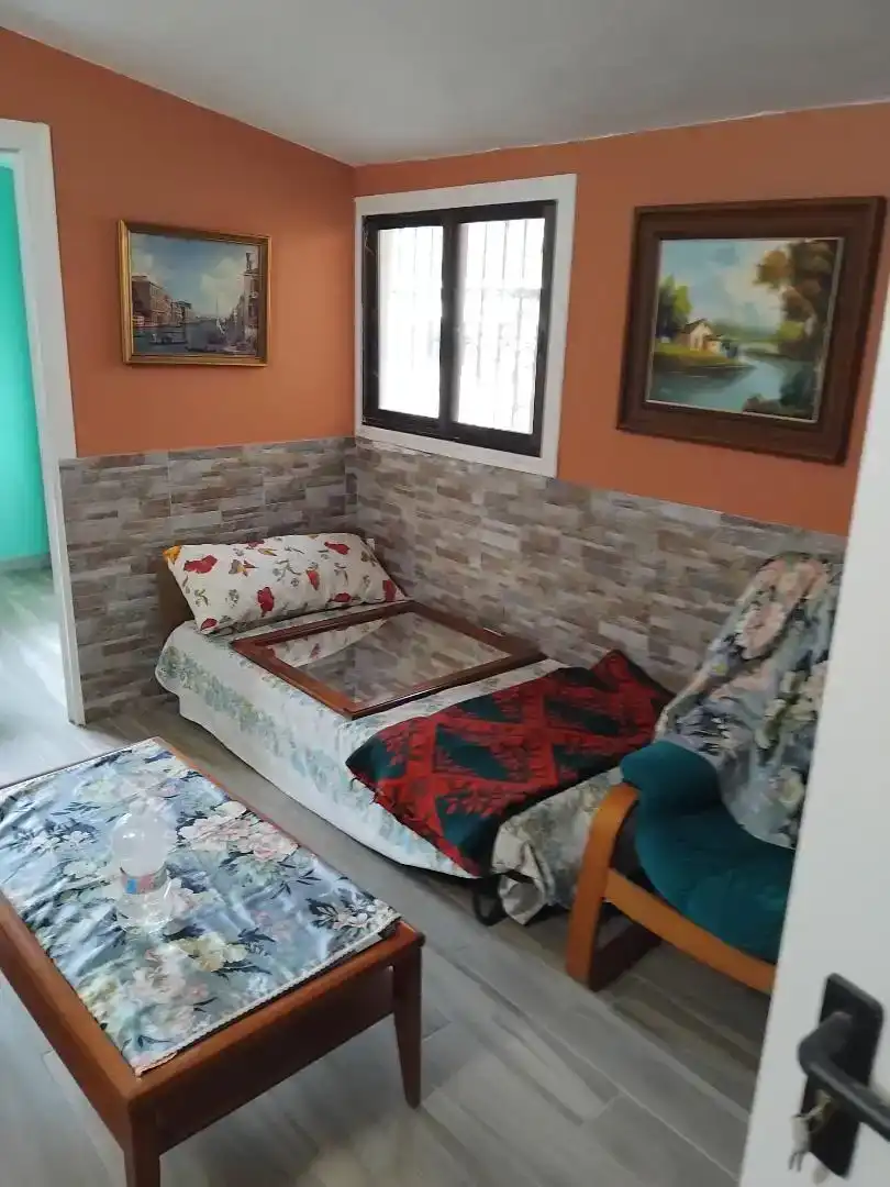 Sala d'estar de Finca rústica en venda en Zierbena amb Traster i Moblat