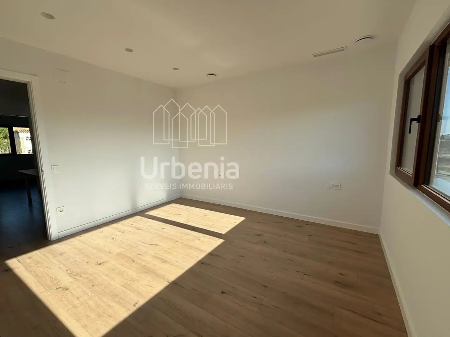 Casa adosada en venta en Tordera con Calefacción y Terraza