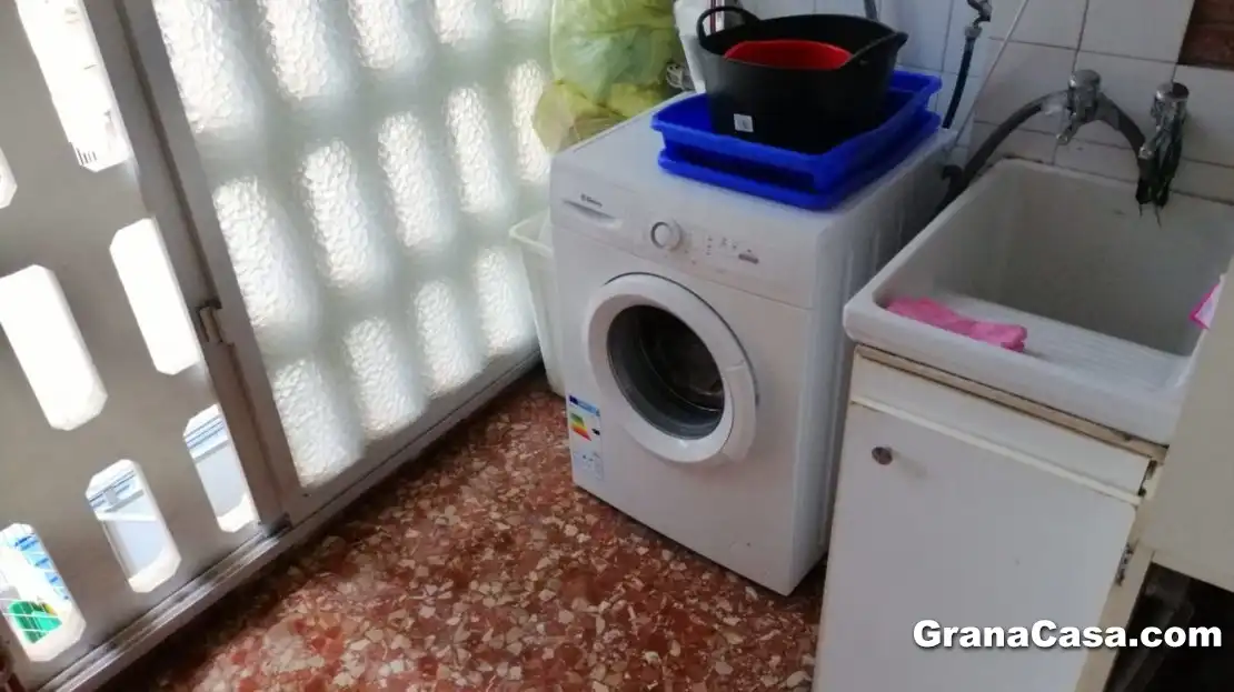 Kitchen of Flat for share in Granada  with Heating, Terrace and Furnished