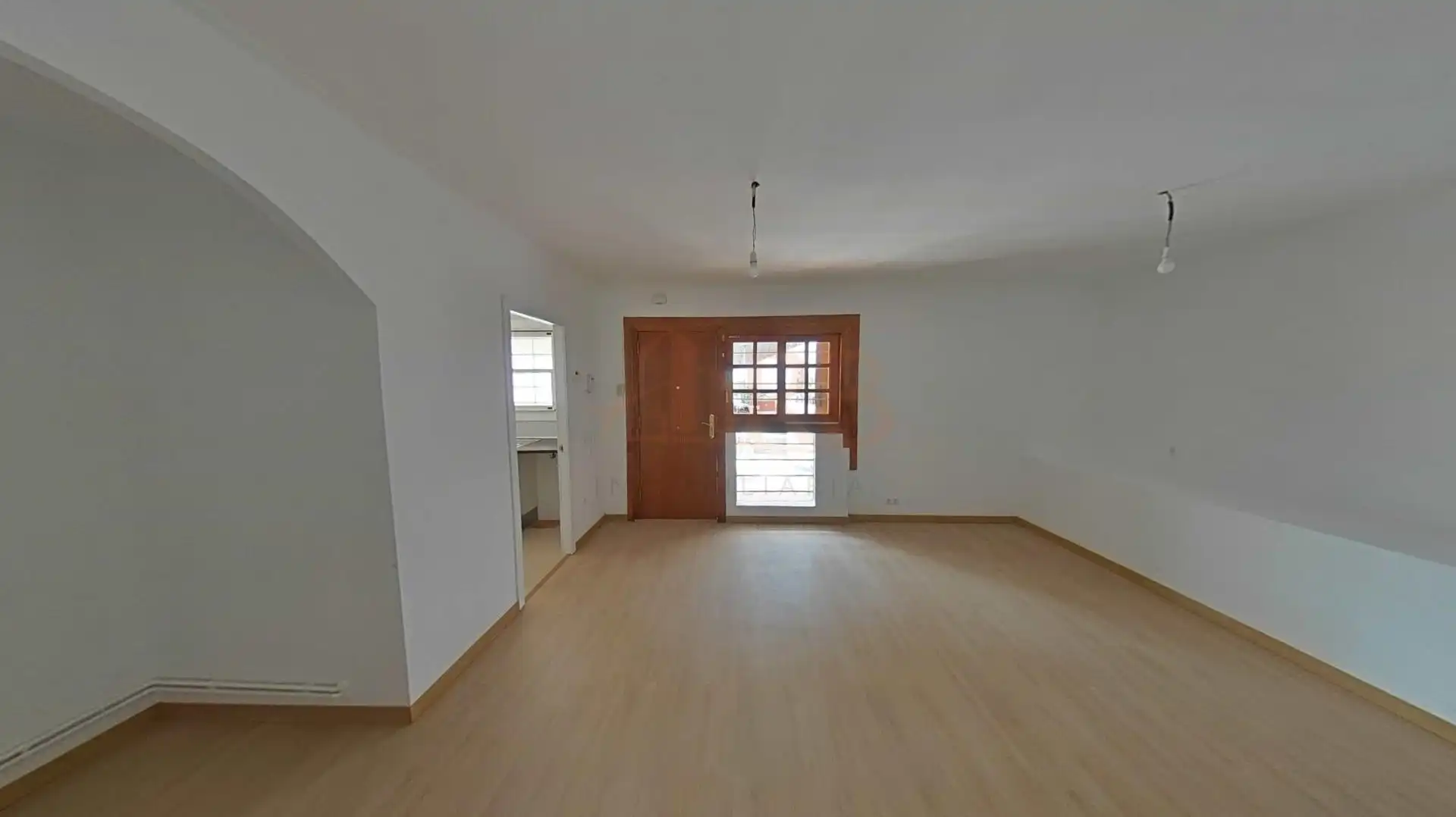 Sala d'estar de Pis en venda en Castelldefels amb Jardí privat, Terrassa i Piscina comunitària