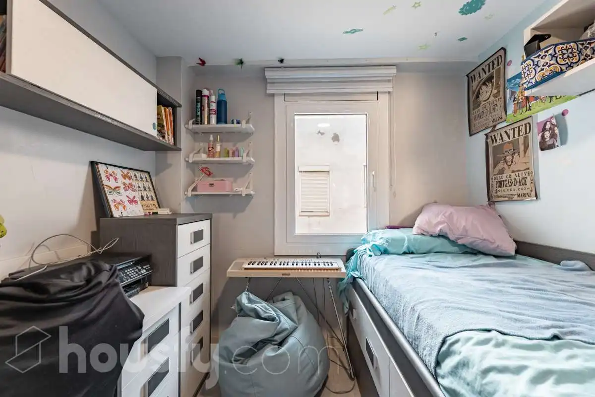 Schlafzimmer von Wohnung zum Verkauf in Rubí mit Klimaanlage, Heizung und Parkett