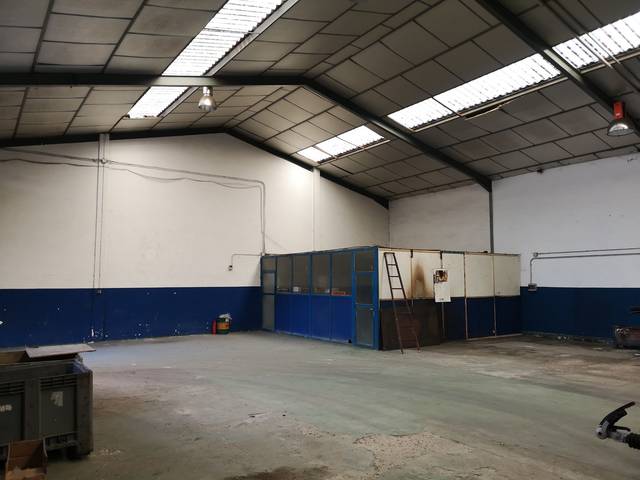 Nave industrial en Venta en Calle Tenor Fleta en Cadrete