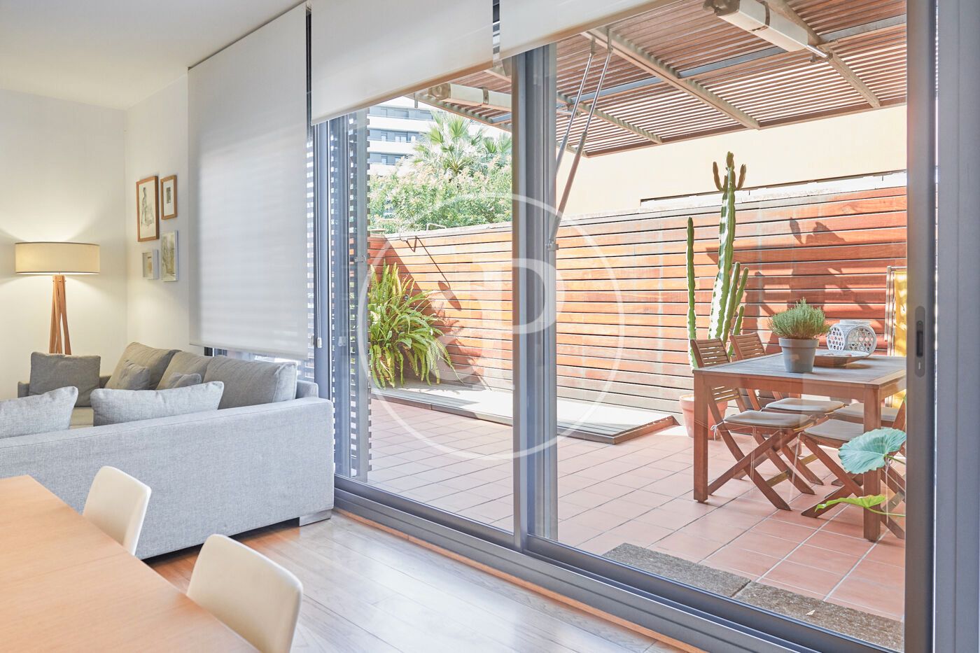 Exterior view of Flat to rent in  Barcelona Capital  with Air Conditioner, Heating and Private garden