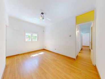 Wohnung mit Aufzug zum Verkauf in Calle Benadalid