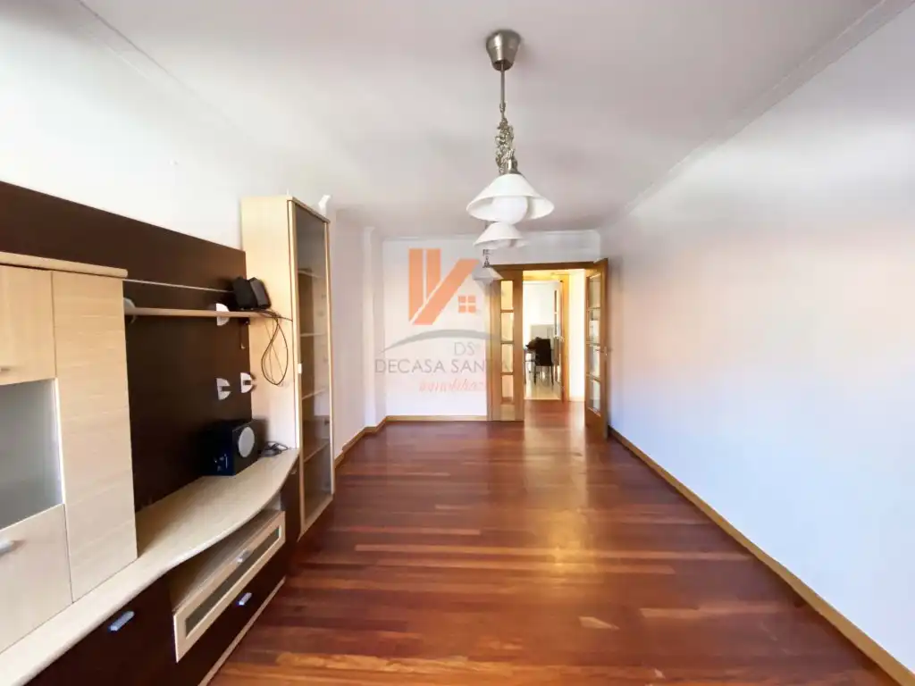 Wohnung zum Verkauf in Ames mit Ofen