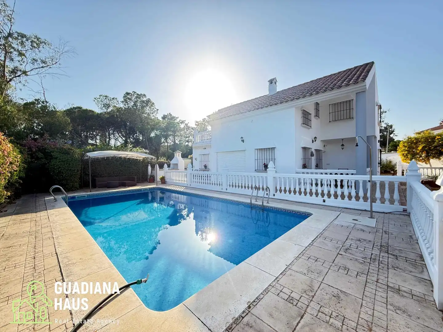 Exterior view of Houses for sale in Isla Cristina  with Air Conditioner, Heating and Private garden