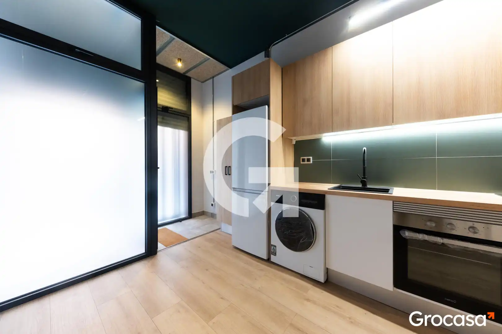 Kitchen of Flat for sale in Barcelona  with Heating, Oven and Washing machine