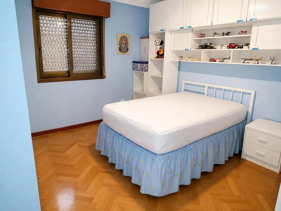 Habitación de Casa adosada en venta en Fuenlabrada con Calefacción