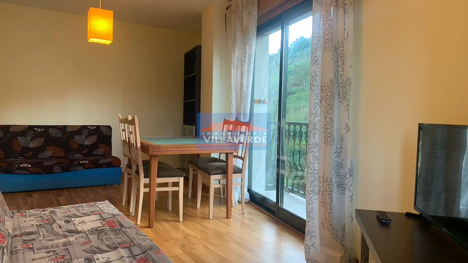 Bedroom of Flat for rent in Cangas   with Furnished, TV and Balcony