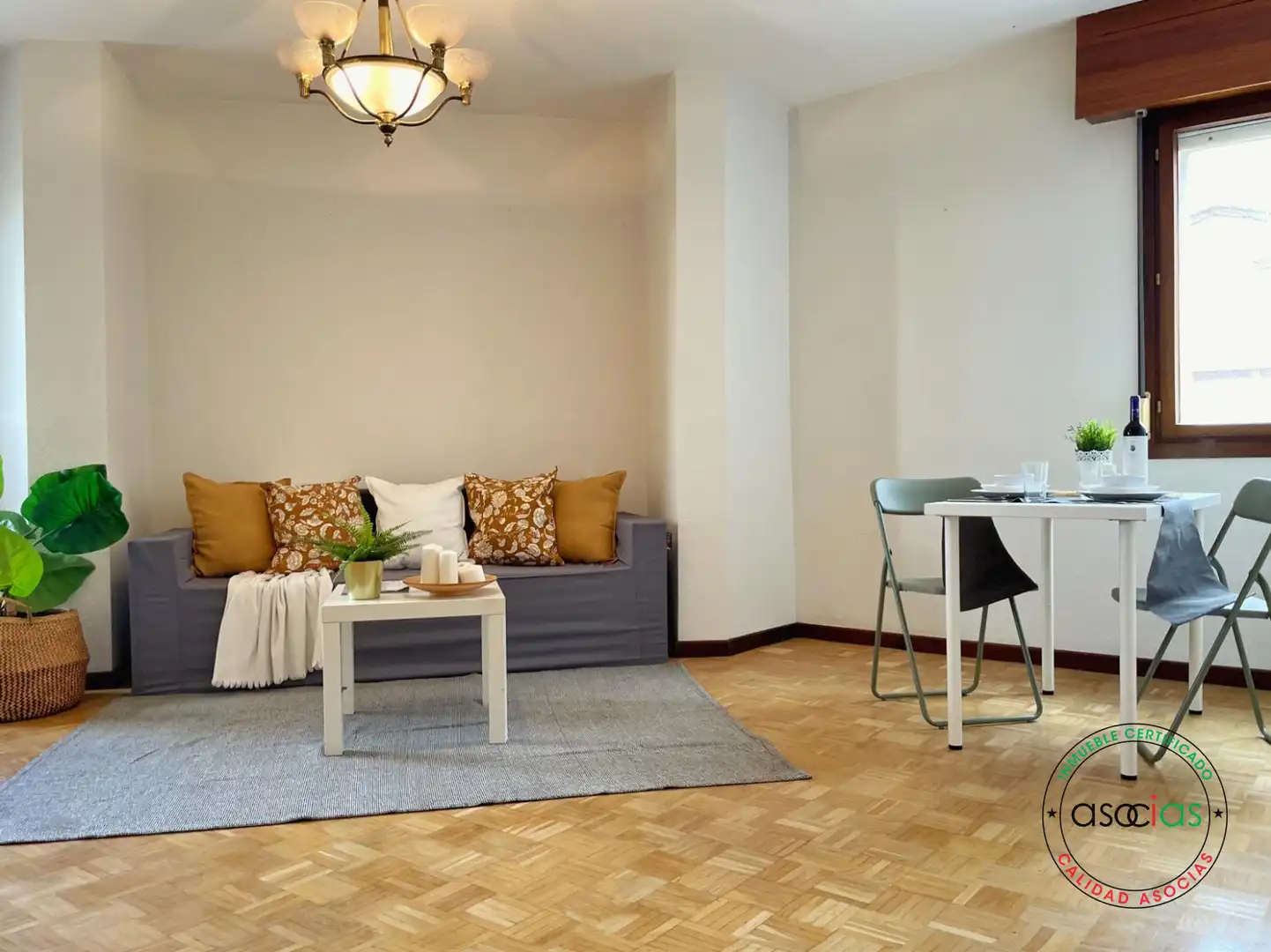 Piso con ascensor en venta en Calle Mariano Pola 45, imagen 2