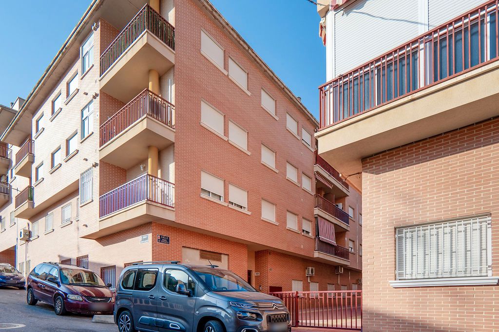 Vista exterior de Piso en venta en  Murcia Capital