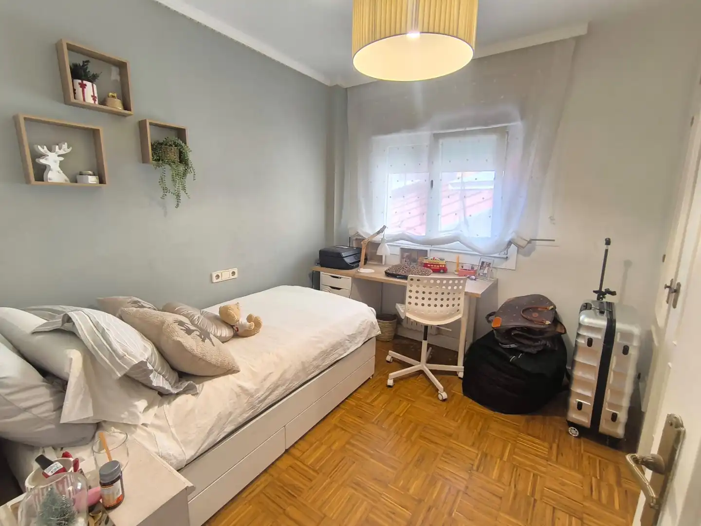 Habitación de Piso en venta en Pontevedra Capital  con Calefacción, Parquet y Horno
