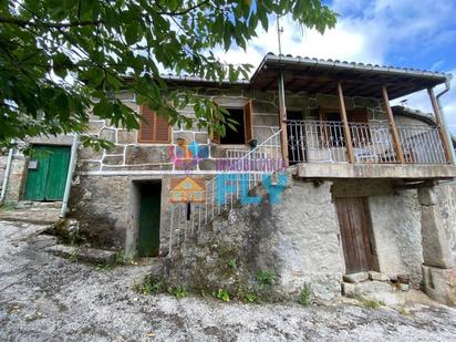 Vista exterior de Casa o xalet en venda en O Pereiro de Aguiar 