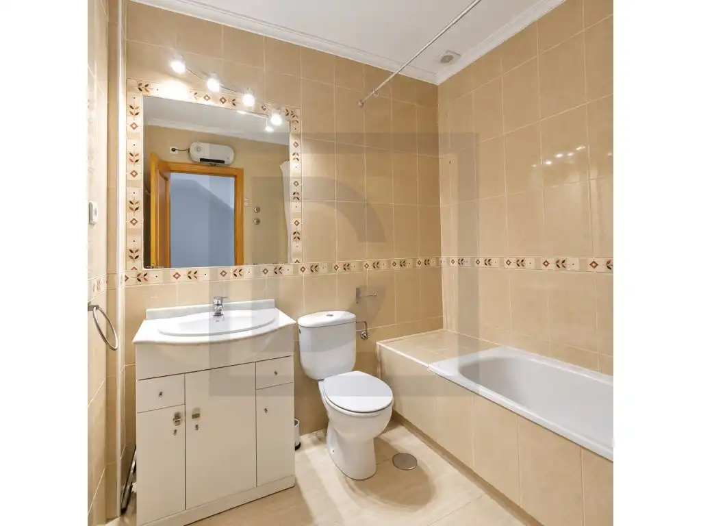 Terraced house with terrace for sale in Calle San Marcelo, imagen 12