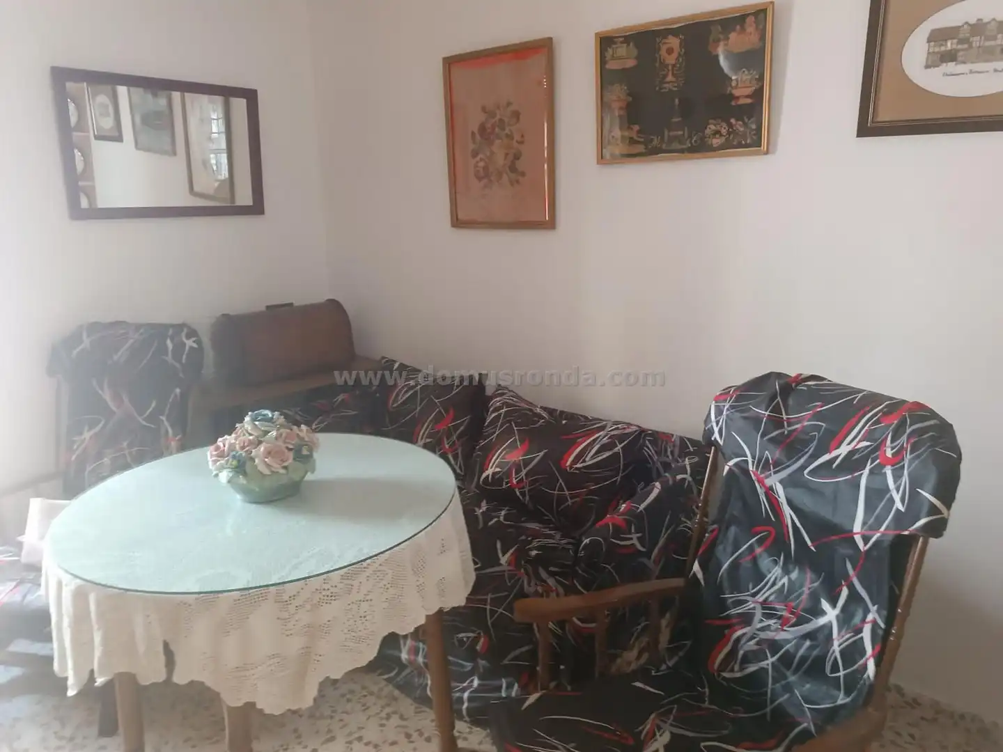 Sala d'estar de Casa o xalet en venda en El Burgo amb Terrassa i Moblat
