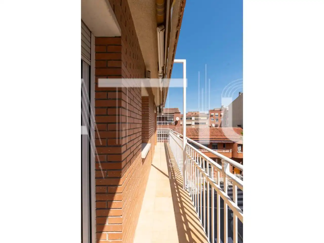 Vista exterior de Ático en venta en Polinyà con Aire acondicionado, Calefacción y Terraza