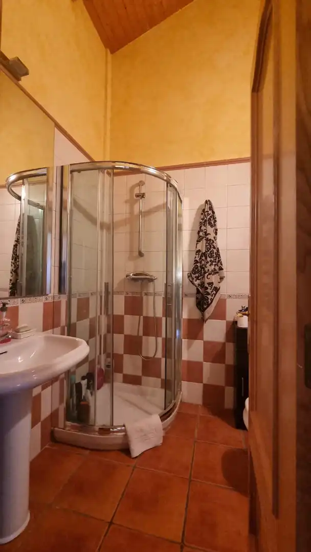 Bathroom of Houses for sale in Villamuriel de Cerrato  with Heating, Private garden and Terrace