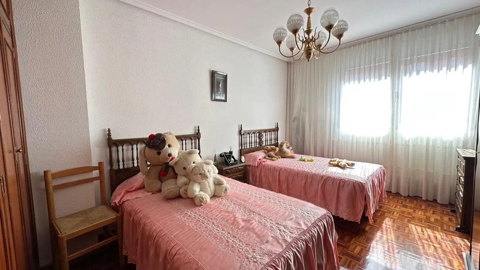 Habitación de Piso en venta en Burgos con Calefacción, Parquet y Trastero
