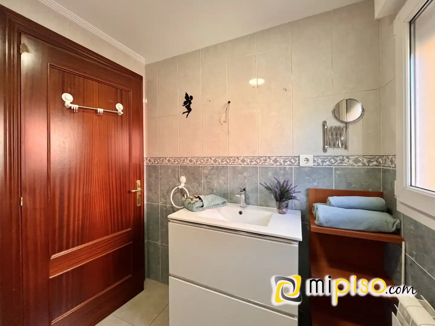 Baño de Casa adosada en venta en Ruesga con Calefacción, Terraza y Amueblado