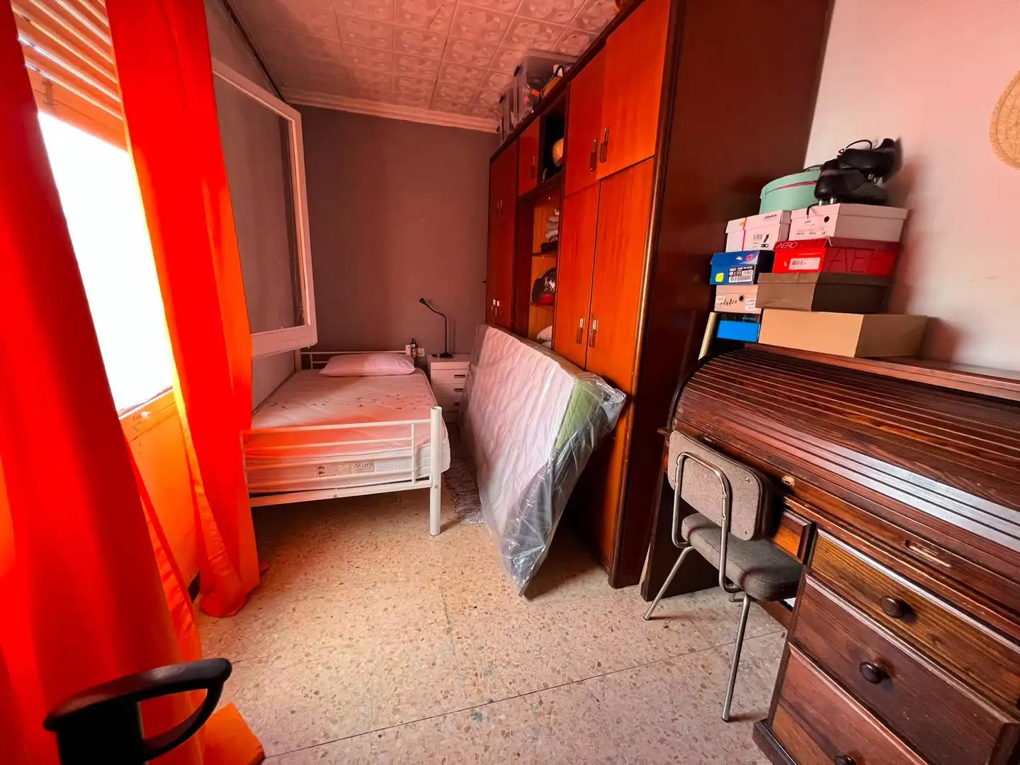 Dormitori de Casa o xalet en venda en Sabadell amb Aire condicionat, Terrassa i Traster