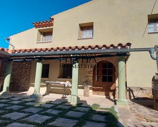 Vista exterior de Finca rústica en venda en La Torre d'En Besora amb Terrassa