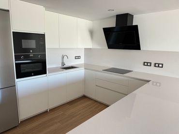 Reihenhaus mit Balkon zum Verkauf in Carrer Major