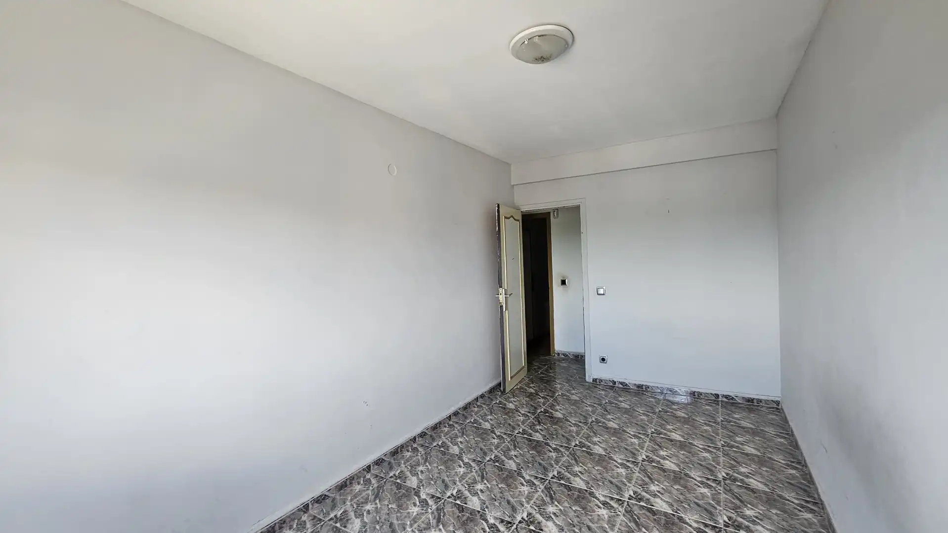 Piso en venta en C/ El Chorrillo , Chorrillo