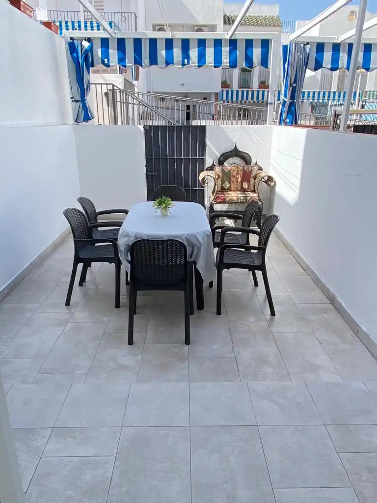 Casa amb terrassa de lloguer a Centro - Calzada - Cabo Noval, imagen 4