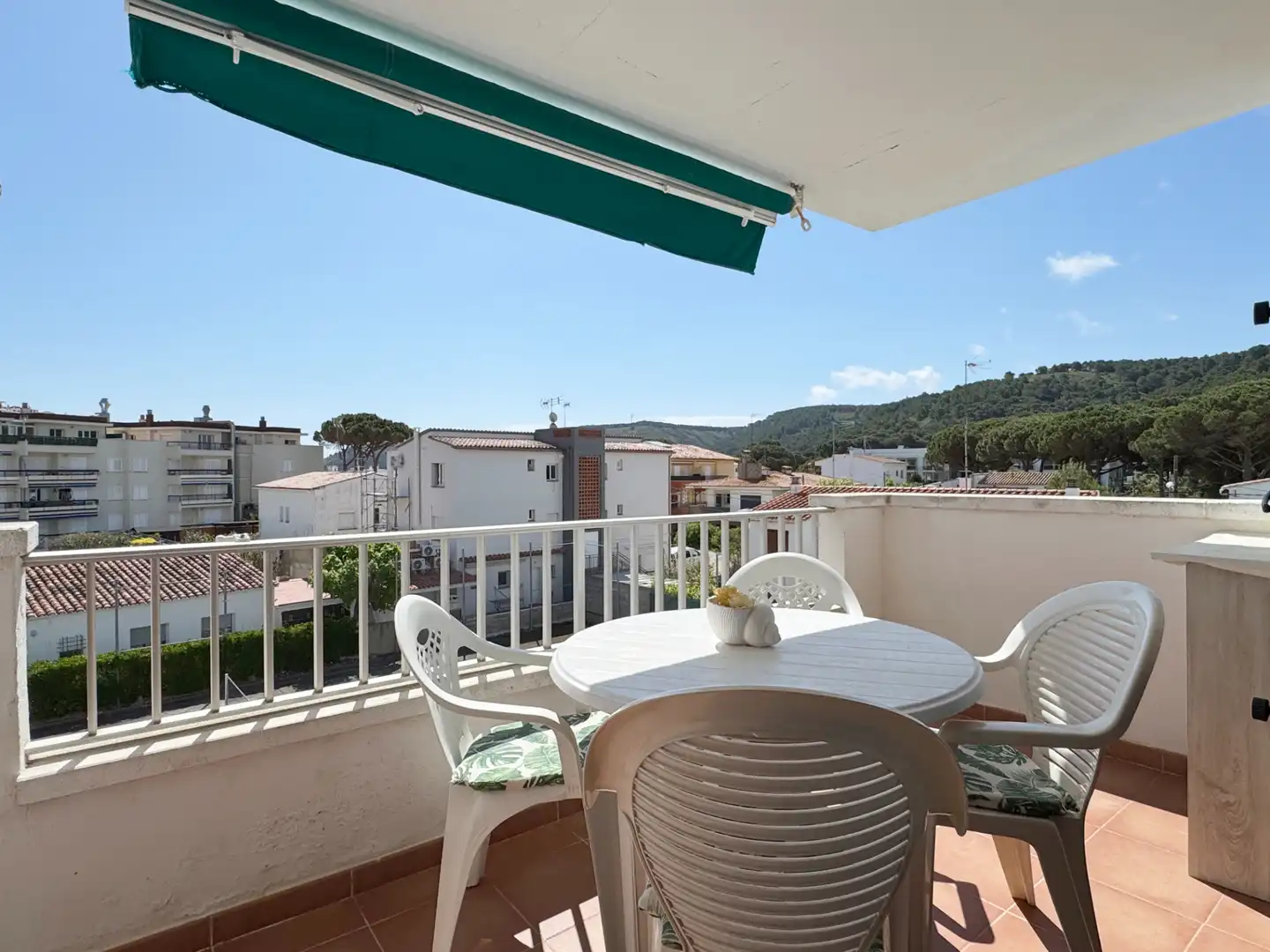 Terrasse von Wohnungen zum Verkauf in L'Escala mit Klimaanlage, Parkett und Terrasse