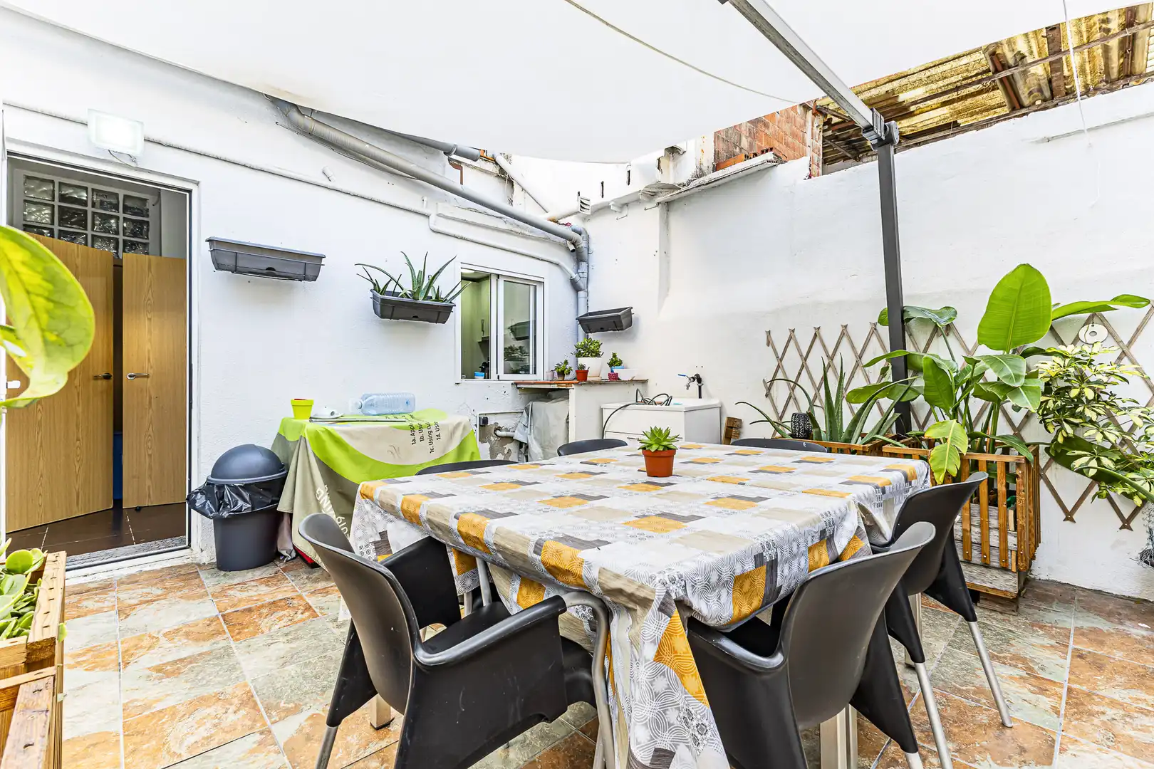 Terraza de Casa adosada en venta en Sant Andreu