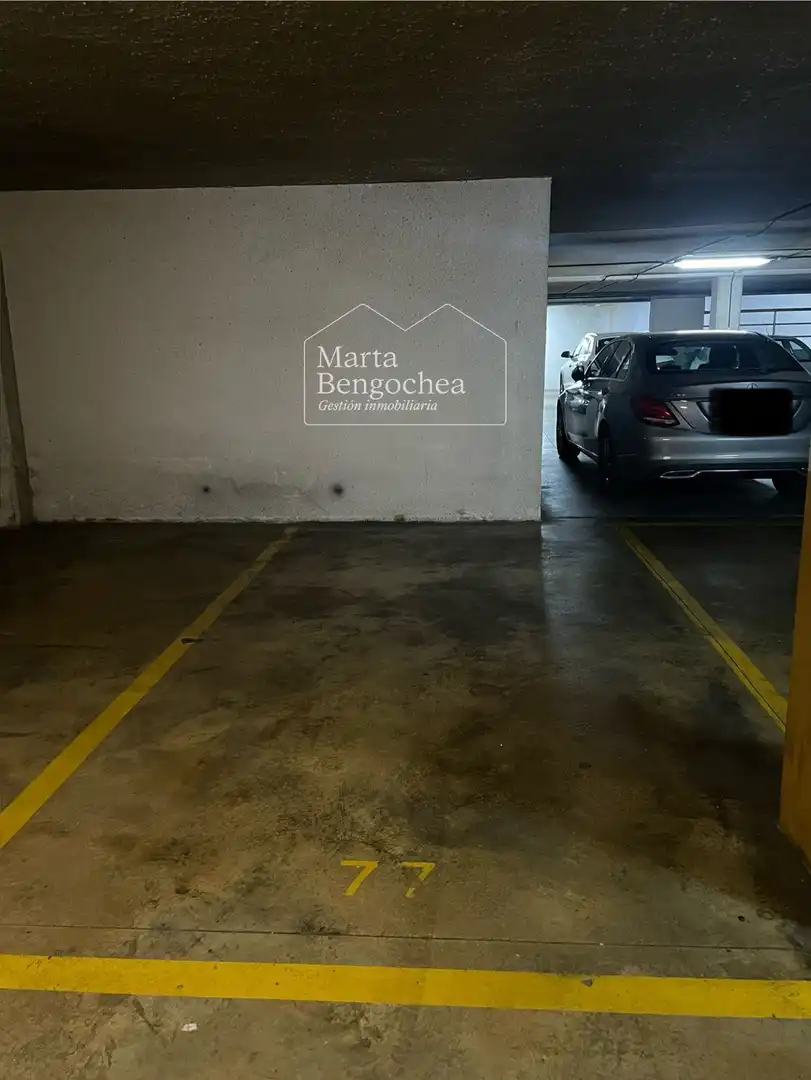 Garage for sale in Aranzabal, Lovaina