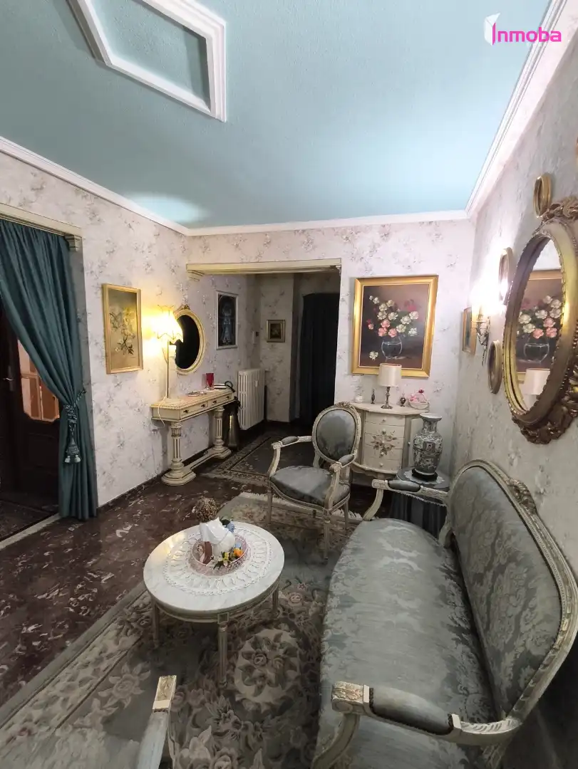 Sala de estar de Piso en venta en Aranda de Duero con Calefacción, Parquet y Trastero