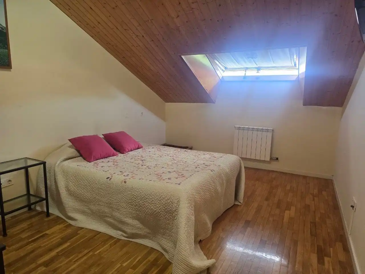 Habitación de Dúplex en venta en Villamediana de Iregua con Calefacción, Terraza y Piscina comunitaria
