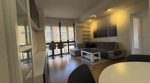 Foto 2 de Piso de alquiler en De Valderrodrigo, Valdezarza, Madrid Capital