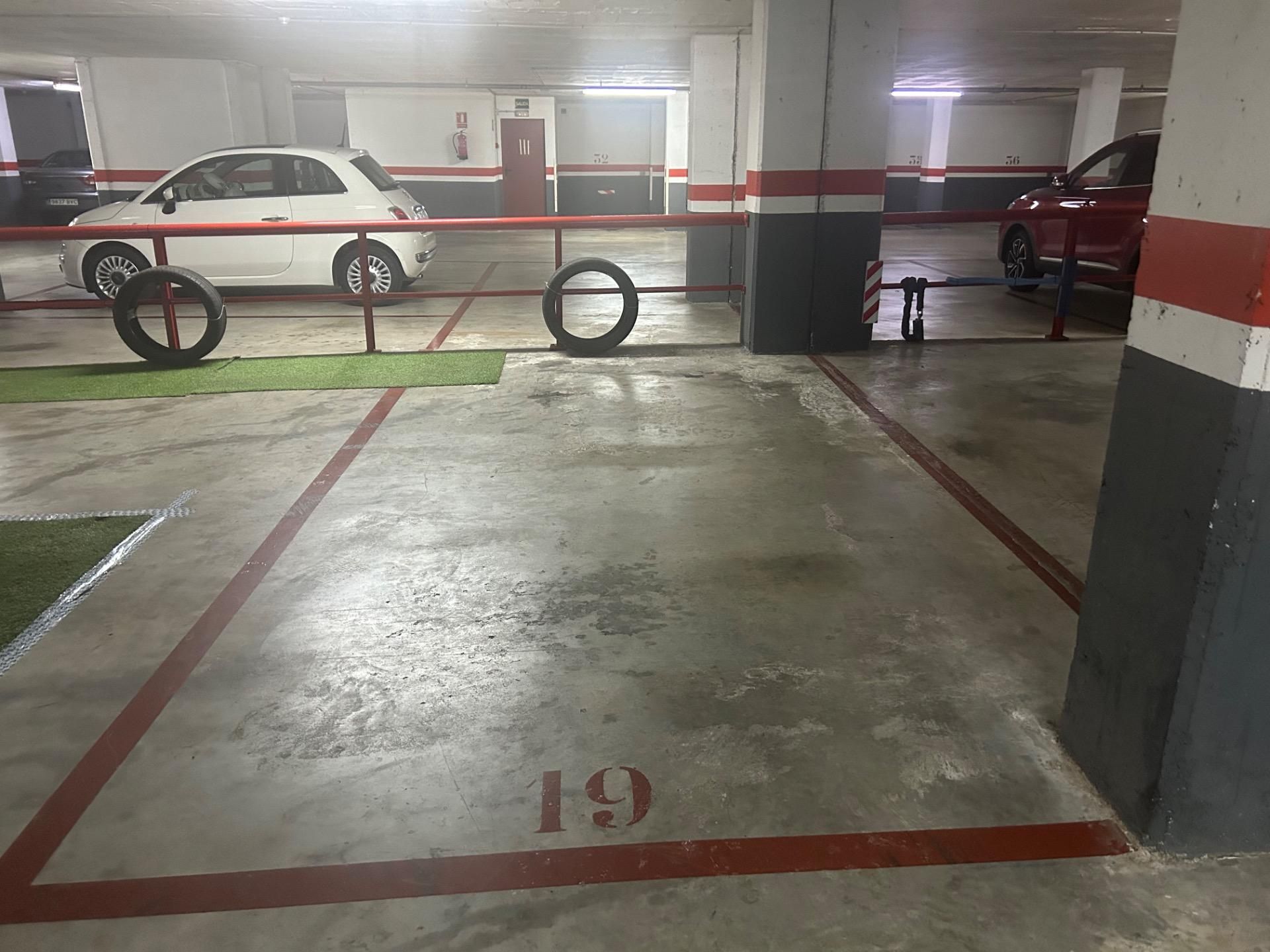 Garatge de lloguer a Centre , Centre - Sant Oleguer