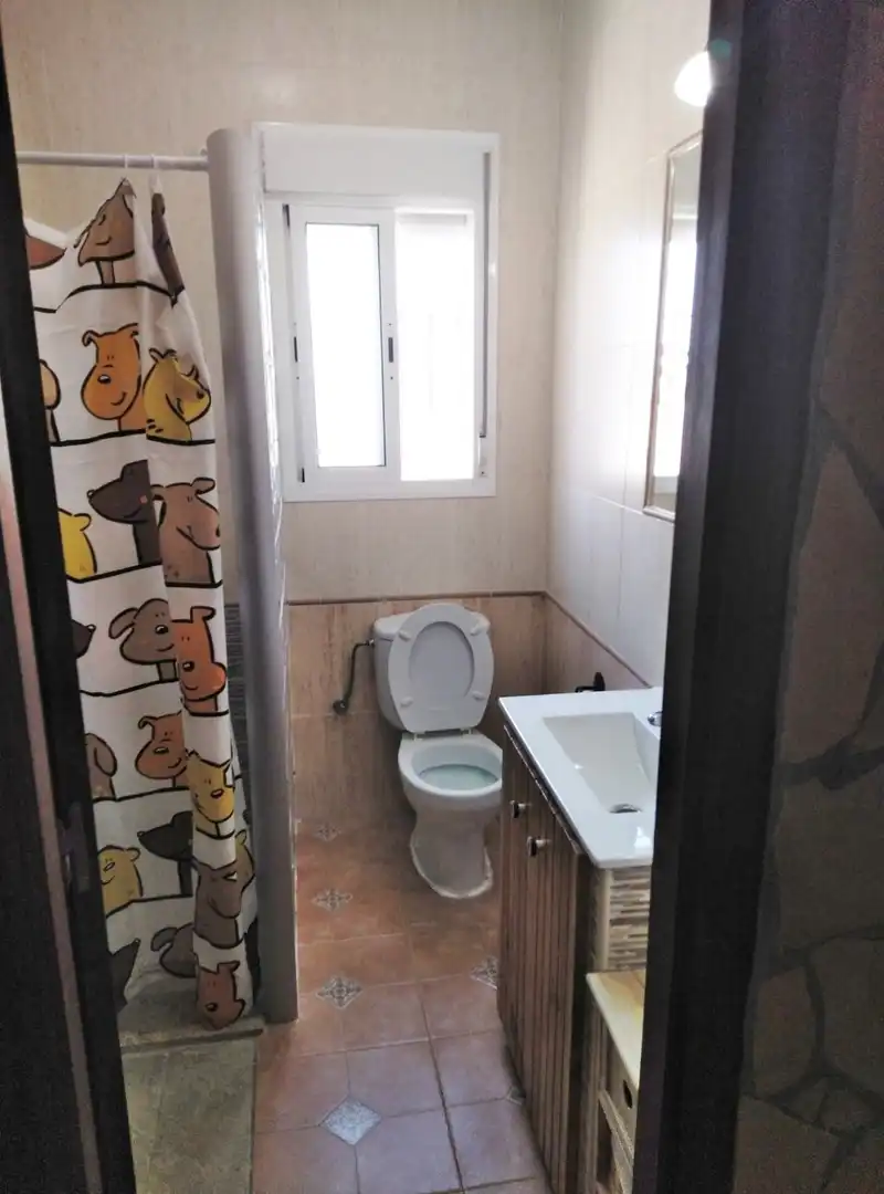Bany de Casa o xalet en venda en Chiclana de la Frontera amb Jardí privat, Terrassa i Piscina