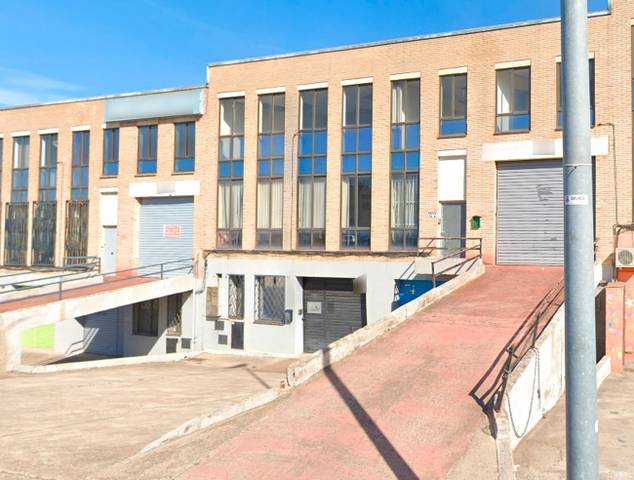 Nave industrial en Alquiler en N/A en Centre