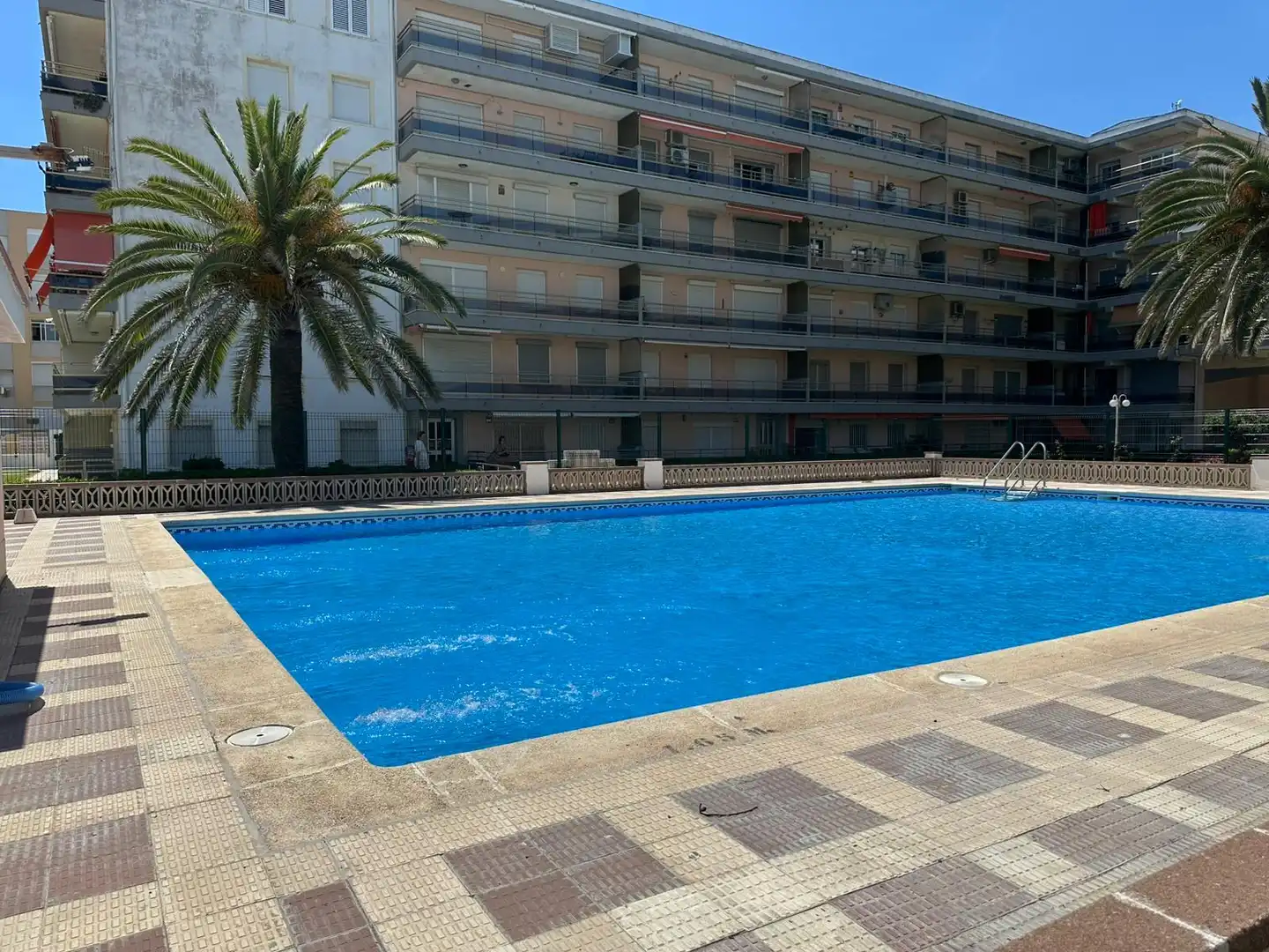 Piscina de Planta baja en venta en Vila-seca con Parquet, Balcón y Alarma