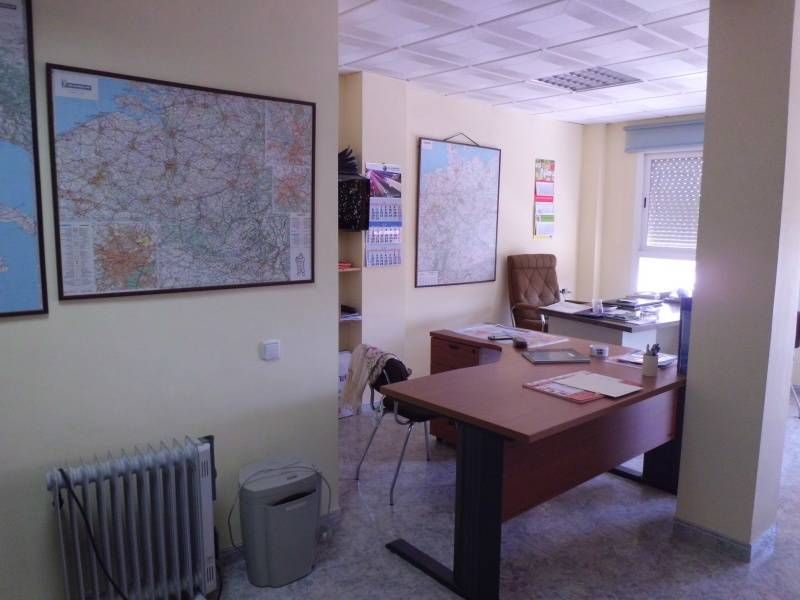 Office for sale in Santa María del Águila