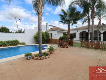 Casa amb piscina de lloguer a Centro