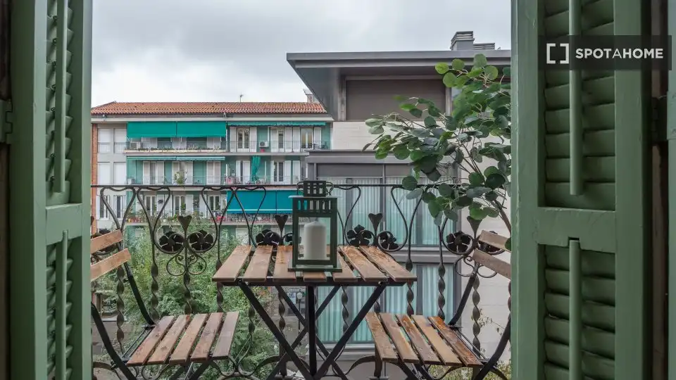 Terraza de Piso para compartir en Barcelona con Aire acondicionado, Calefacción y Amueblado