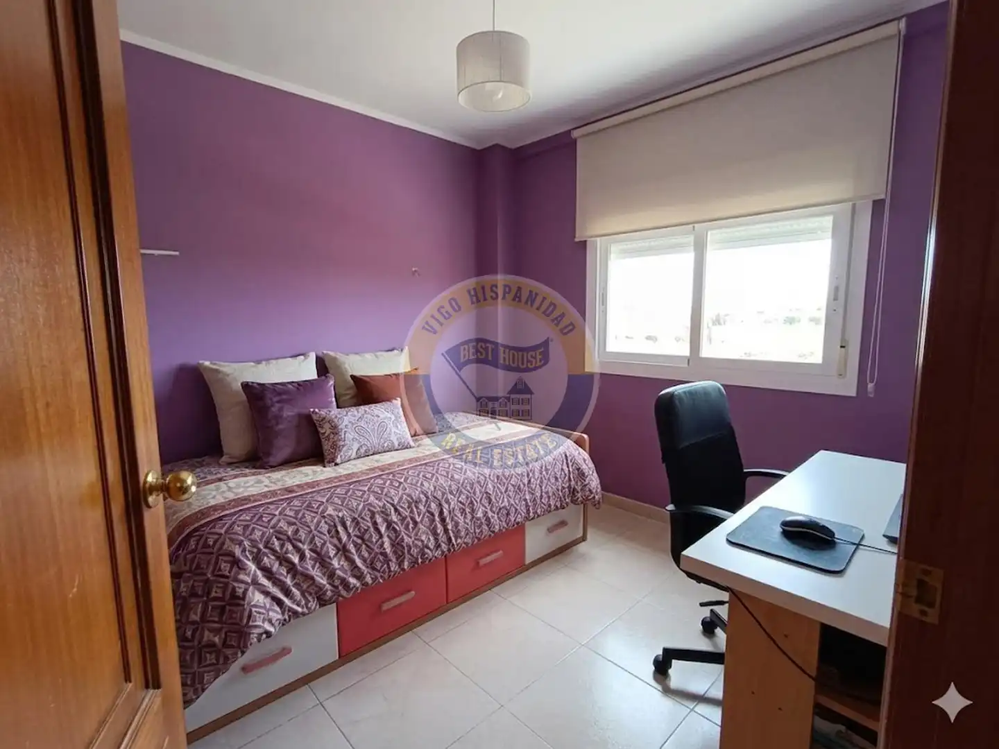 Habitación de Finca rústica en venta en Vigo  con Calefacción, Trastero y Piscina